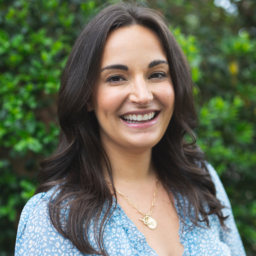 Head shot of Elizabeth Paschal