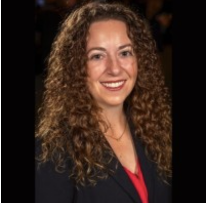 Headshot of Lauren Erikson